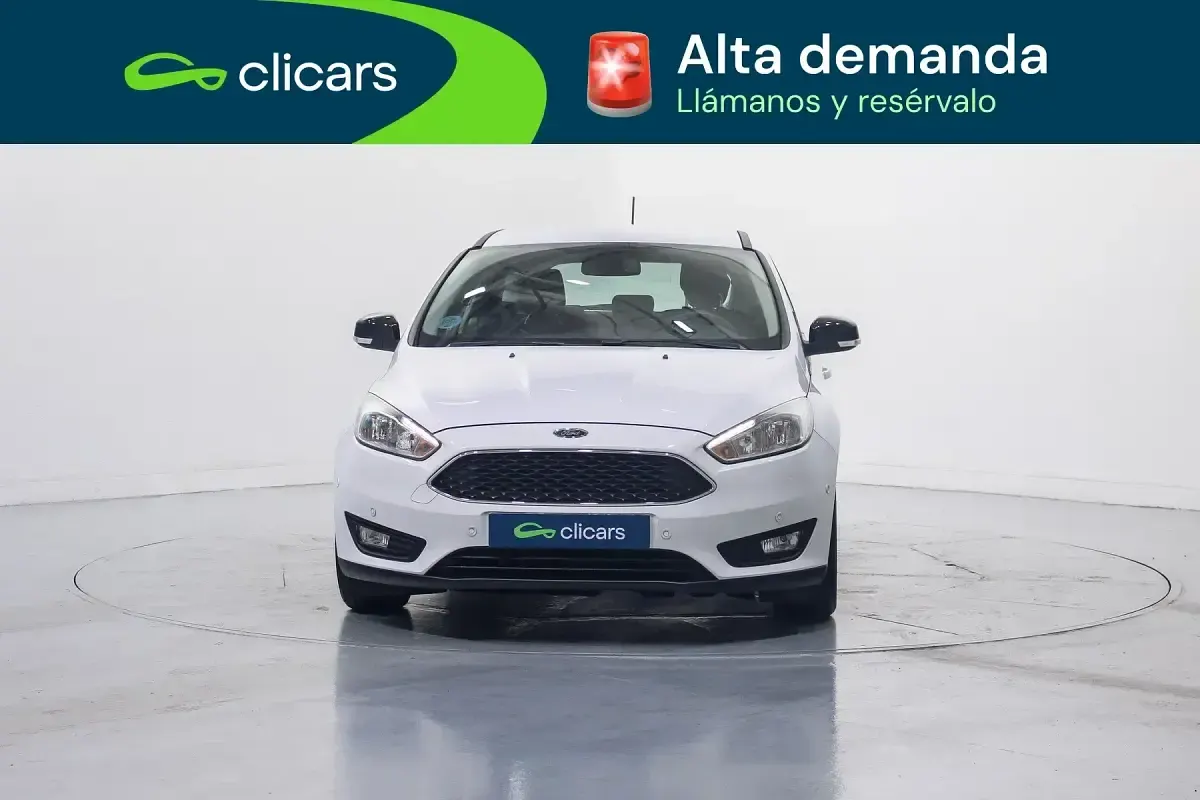 Usado Ford Focus Trend+ 125 CV (91 kW) 2018 Blanco Berlina