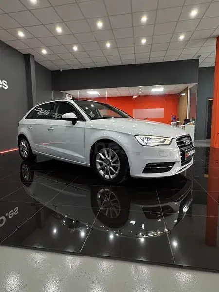 Usado Audi A3 150 CV (110 kW) 2017 Blanco Berlina