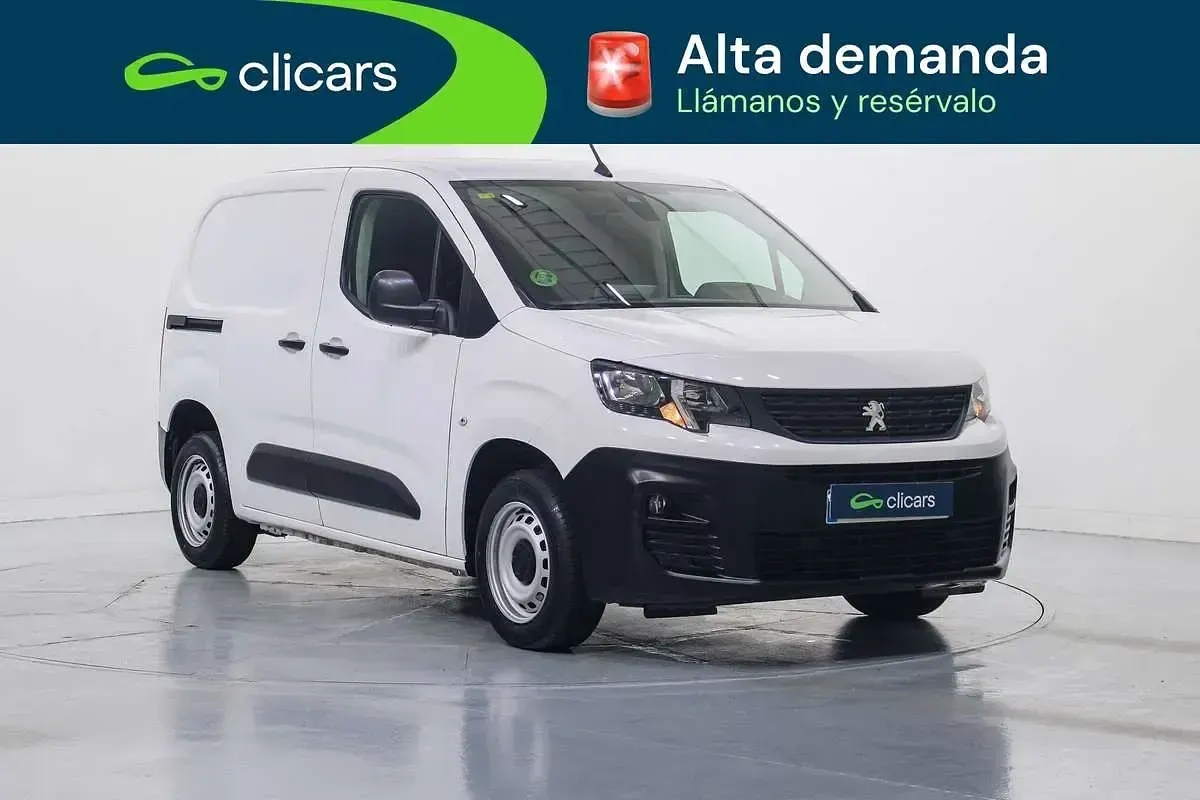 Usado Peugeot Partner Premium 102 CV (75 kW) 2022 Blanco Monovolumen