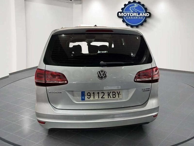 Usado VW Sharan Advance 150 CV (110 kW) 2017 Gris / plata Monovolumen
