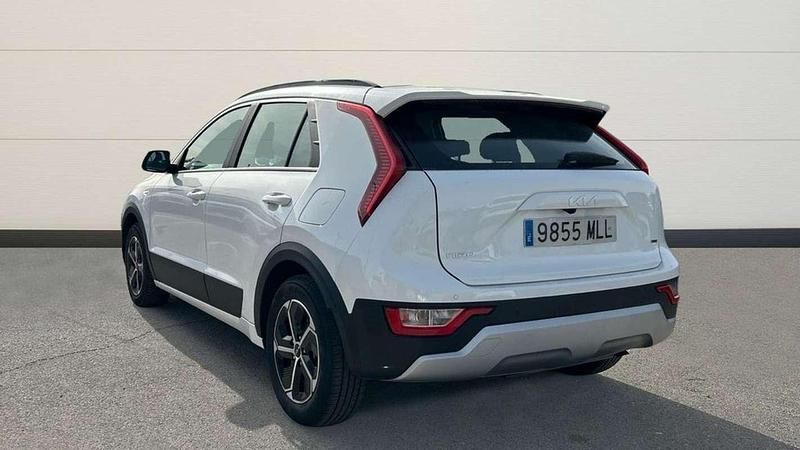 Usado Kia Niro 143 CV (105 kW) 2023 Blanco SUV