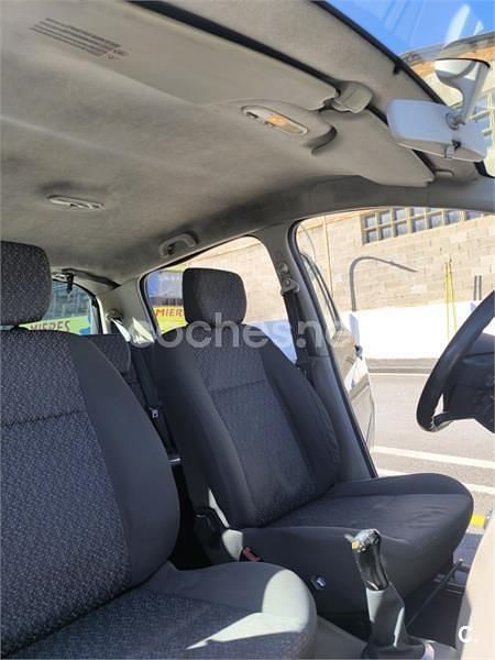Usado Renault Modus Dynamique 80 CV (58 kW) 2005 Negro Monovolumen