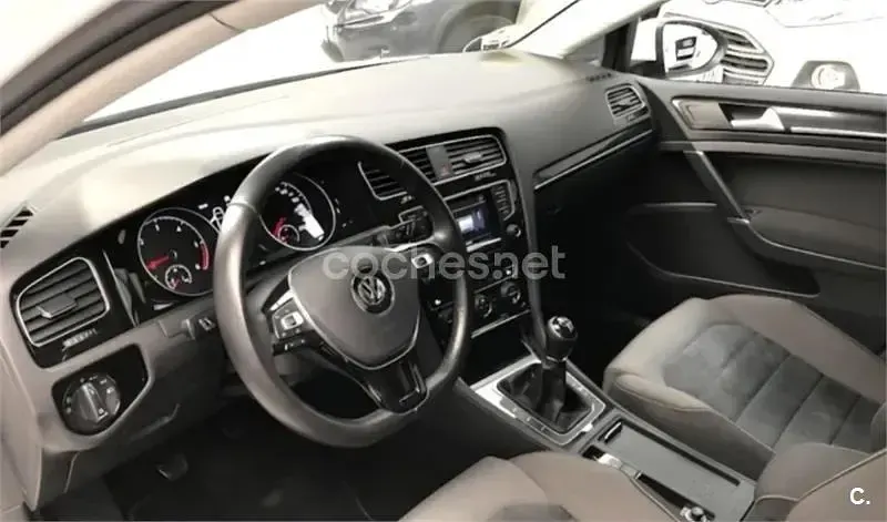 Używany VW Golf VII Advance 150 KM (110 kW) 2016 Szary Sedan/Limuzyna