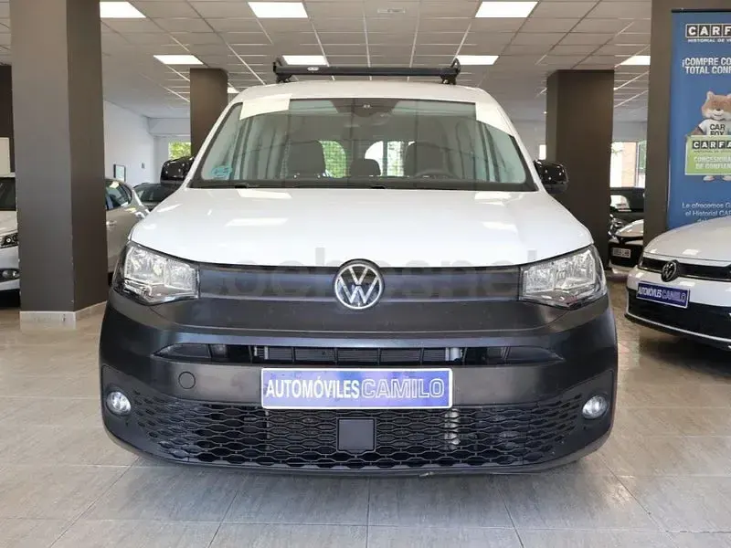Usado VW Caddy 122 CV (89 kW) 2021 Blanco Monovolumen