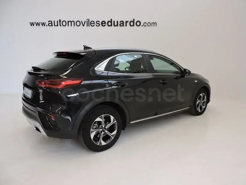 Usado Kia XCeed 120 CV (88 kW) 2022 Negro SUV
