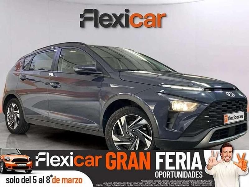 Usado Hyundai Bayon 84 CV (61 kW) 2023 Gris SUV