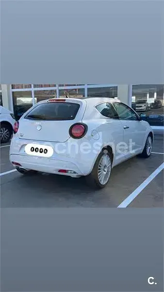 Usado Alfa Romeo MiTo Distinctive 120 CV (88 kW) 2008 Beige Utilitario