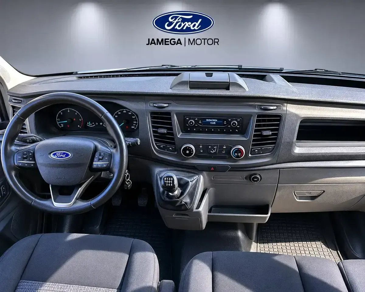 Käytetty Ford Transit Trend 130 HP (95 kW) 2021 Valkoinen Farmari
