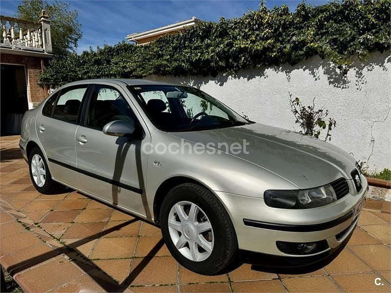 Usado Seat Toledo 110 CV (80 kW) 2003 Beige Berlina