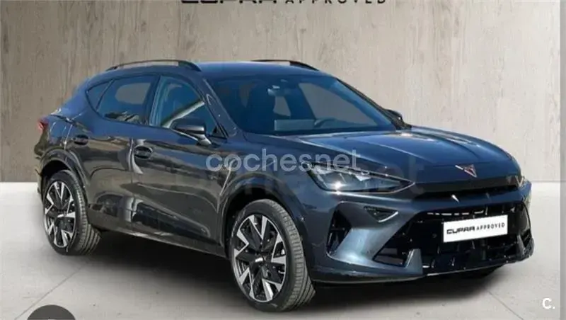 Usado Cupra Formentor 150 CV (110 kW) 2025 Gris / plata SUV
