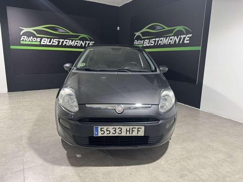 Usado Fiat Punto Evo Active 75 CV (55 kW) 2011 Gris Utilitario