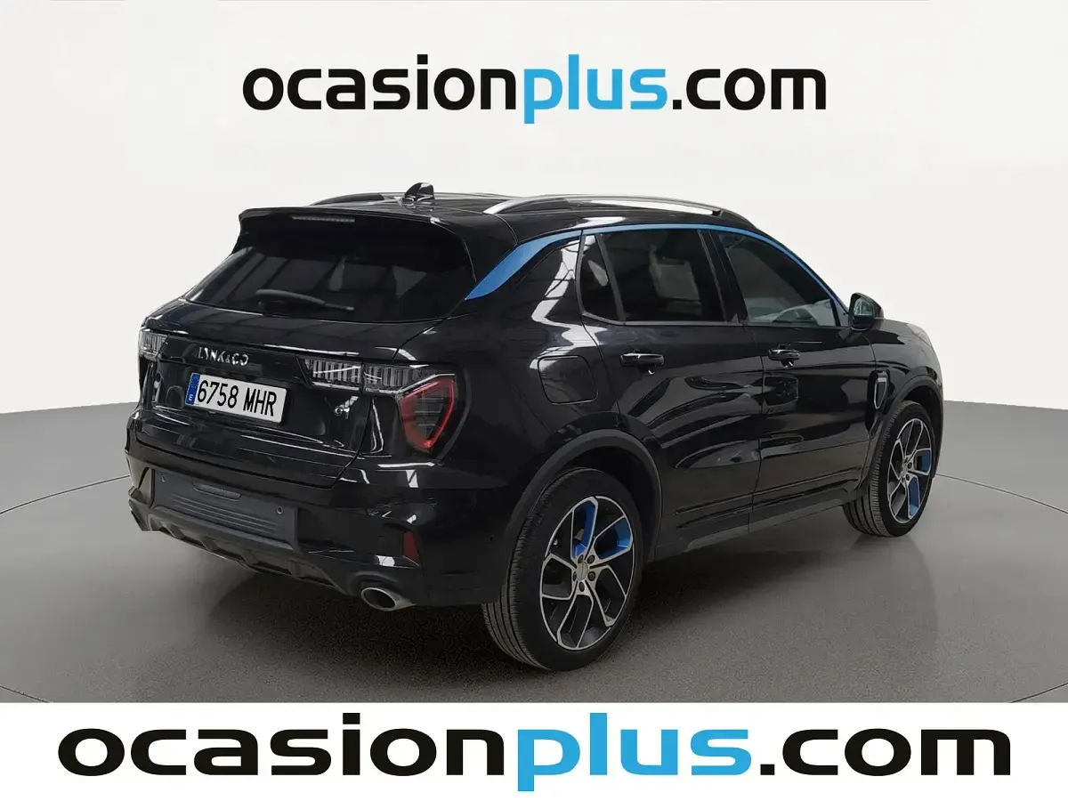 Usado Lynk & Co 01 261 CV (191 kW) 2023 Negro SUV