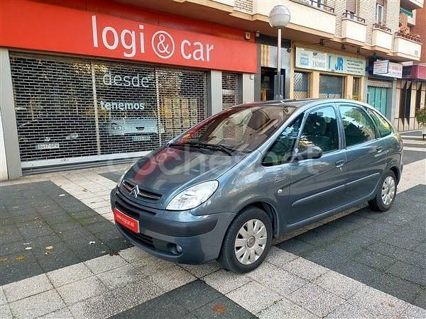 Usado Citroën Xsara Picasso Exclusive 110 CV (80 kW) 2006 Gris / plata Monovolumen
