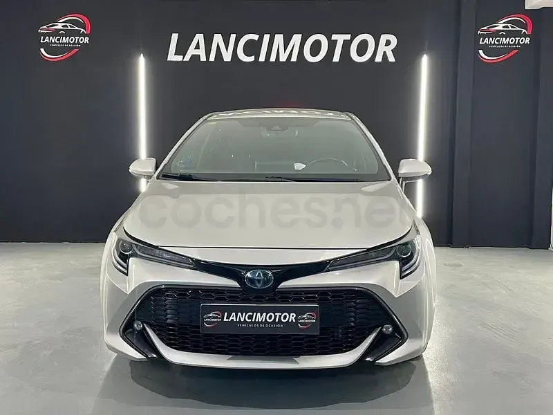 Usado Toyota Corolla Advance 184 CV (135 kW) 2021 Gris / plata Berlina