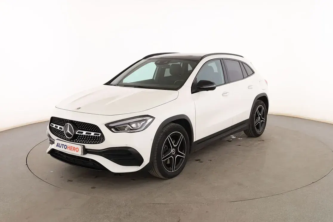 Usado Mercedes GLA200 AMG line 150 CV (110 kW) 2020 SUV