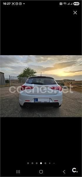 Usado Alfa Romeo Giulietta Distinctive 105 CV (77 kW) 2015 Blanco Berlina