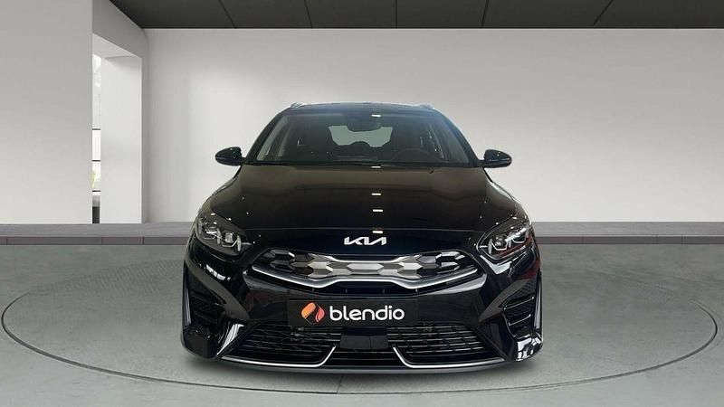 Usado Kia Ceed 141 CV (103 kW) 2025 Negro Utilitario