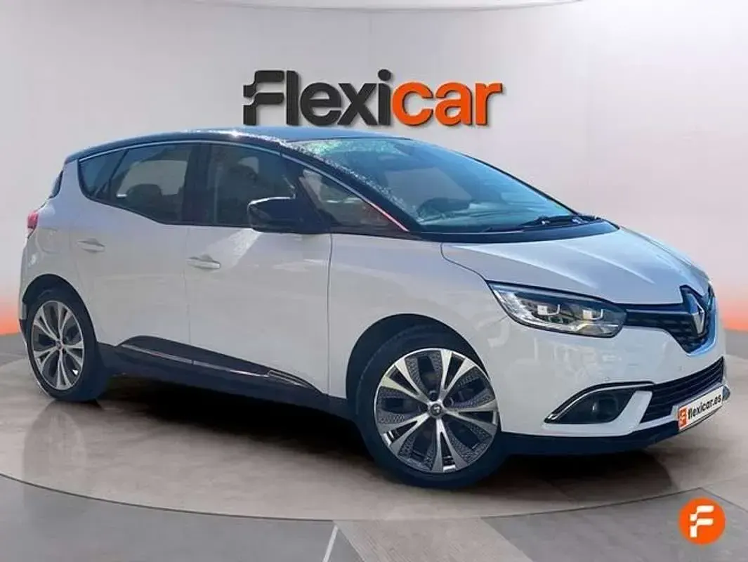 Usado Renault Scénic IV Black Edition 140 CV (102 kW) 2019 Blanco Monovolumen