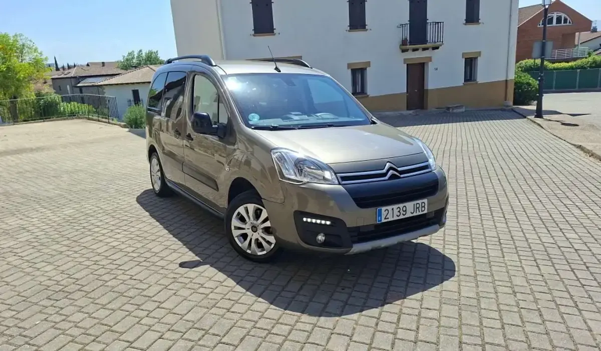 Usado Citroën Berlingo 99 CV (72 kW) 2016 Monovolumen