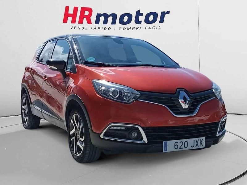 Rojo Usado 2017 Renault Captur Zen SUV | 12.410 € (Precio justo) - Imagen 1/4