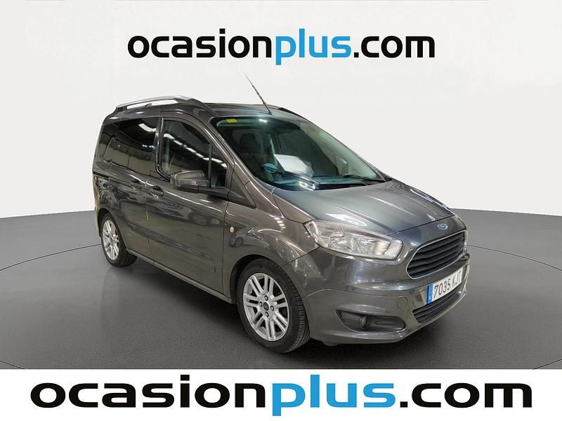 Usado Ford Tourneo Courier Titanium 95 CV (69 kW) 2018 Gris Monovolumen