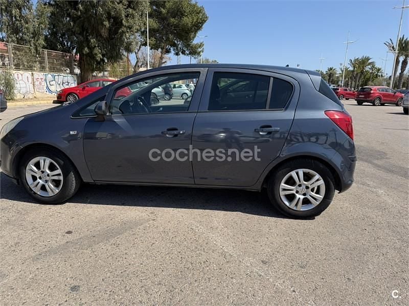 Usado Opel Corsa Cosmo 75 CV (55 kW) 2010 Azul Utilitario