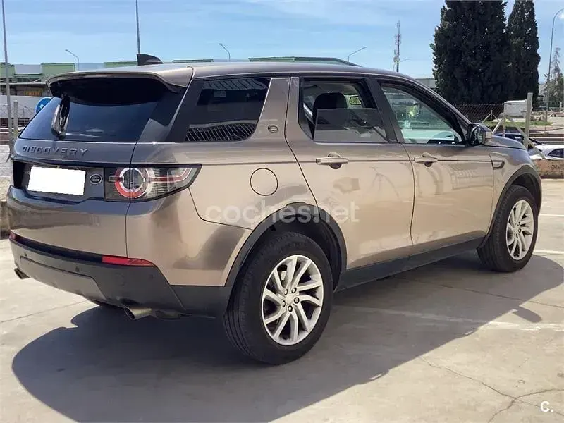 Usado Land Rover Discovery Sport SE 150 CV (110 kW) 2016 Beige SUV
