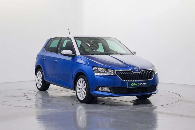 Usado Skoda Fabia 95 CV (69 kW) 2021 Azul Utilitario