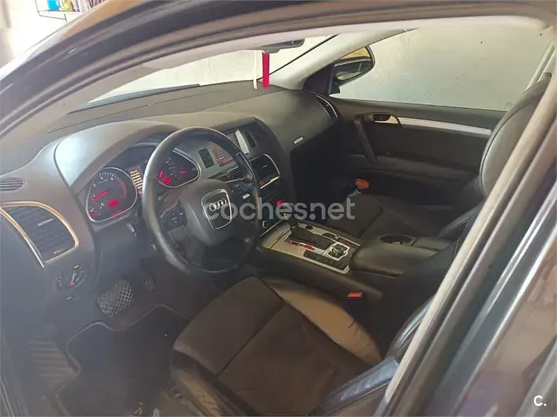 Usado Audi Q7 233 CV (171 kW) 2006 Negro SUV