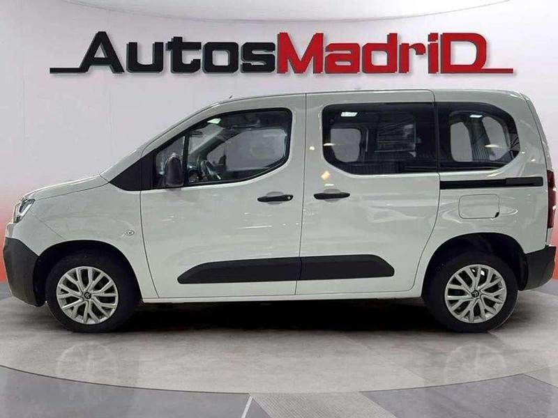 Usado Citroën Berlingo Live 102 CV (75 kW) 2023 Blanco Monovolumen