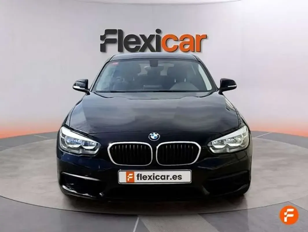 Käytetty BMW 118 140 HP (102 kW) 2019 Musta Viistoperä