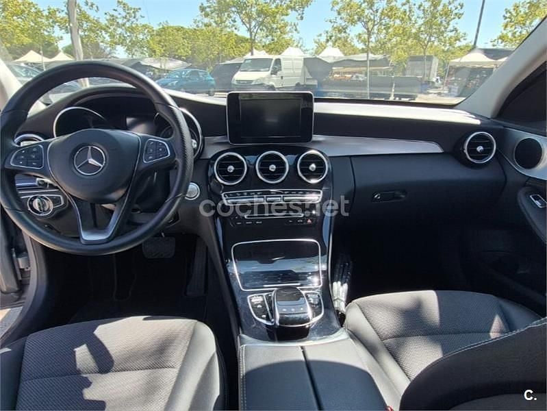 Usado Mercedes C220 Avantgarde 170 CV (125 kW) 2016 Gris / plata Berlina
