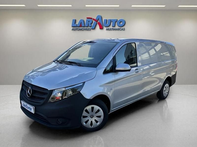 Usado Mercedes Vito 136 CV (100 kW) 2020 Gris Van