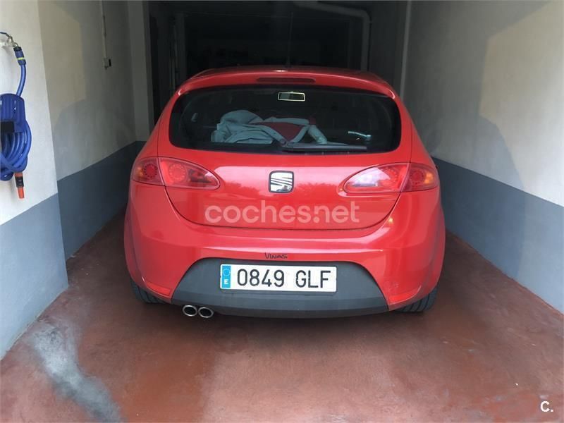 Usado Seat Leon FR 170 CV (125 kW) 2009 Rojo Berlina