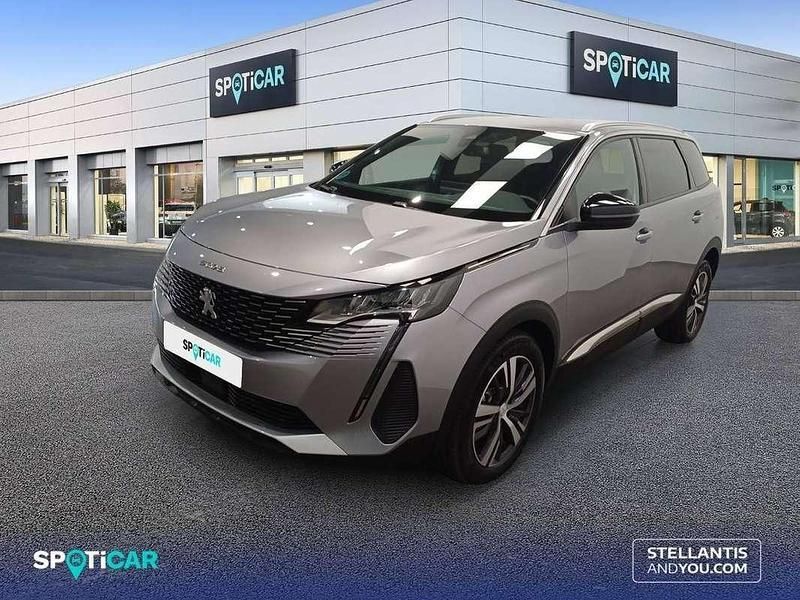 Gris Usado 2024 Peugeot 5008 Allure Monovolumen | 22.490 € (Buen precio) - Imagen 1/4