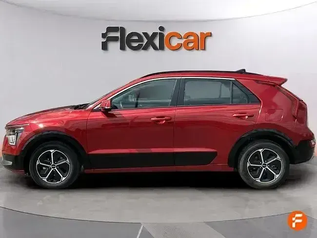 Usado Kia Niro 141 CV (103 kW) 2022 Rojo SUV