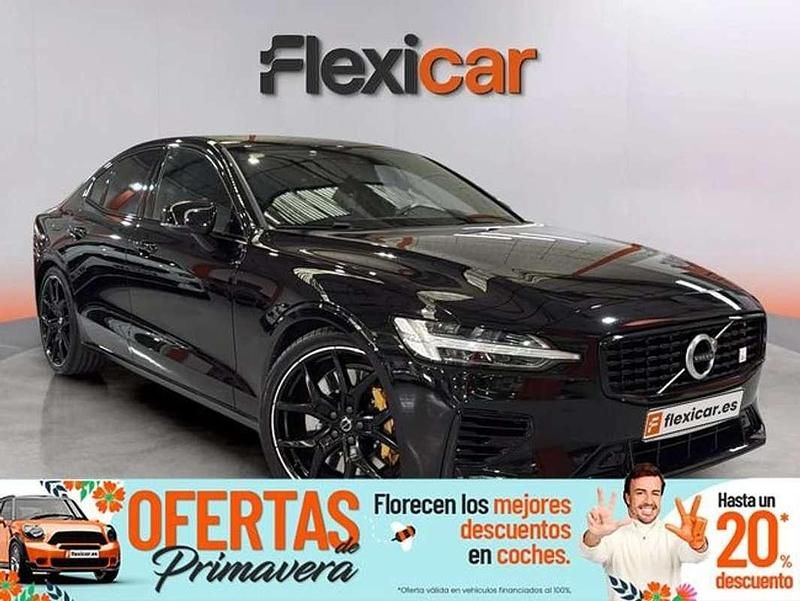 Usado Volvo S60 405 CV (297 kW) 2020 Negro Berlina