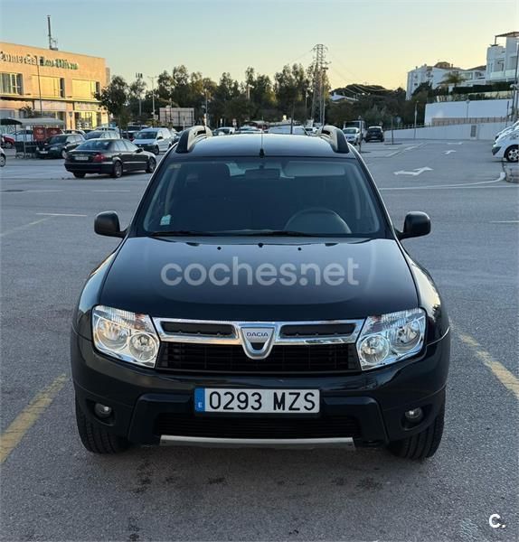 Negro Usado 2011 Dacia Duster Lauréate SUV | 7300 € (Buen precio) - Imagen 1/2