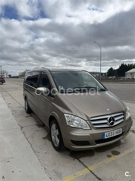 Usado Mercedes Viano 150 CV (110 kW) 2011 Beige Monovolumen