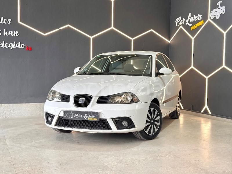 Usado Seat Ibiza Sport 75 CV (55 kW) 2003 Blanco Utilitario