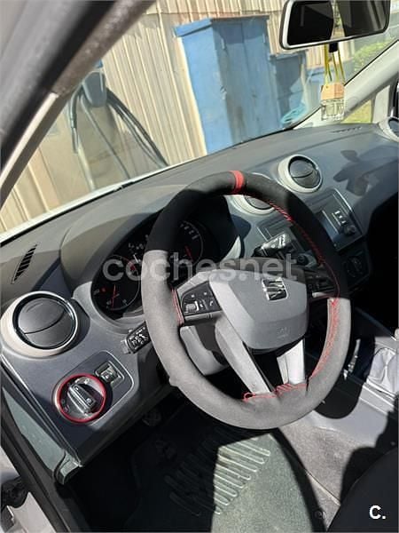 Usado Seat Ibiza CONNECT 90 HP (66 kW) 2017 Branco Sedan