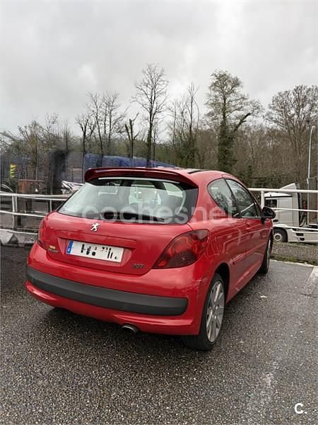 Usado Peugeot 207 GTi 110 CV (80 kW) 2007 Rojo Berlina