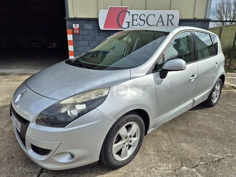 Usado Renault Scénic III Dynamique 110 CV (80 kW) 2011 Gris / plata Monovolumen
