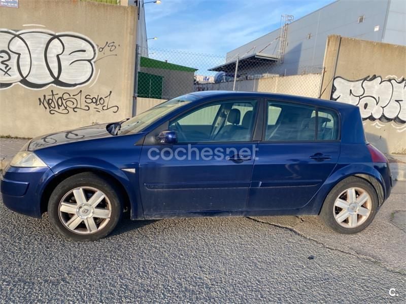Azul Usado 2004 Renault Mégane II Dynamique Berlina | 1600 € (Buen precio) - Imagen 1/4