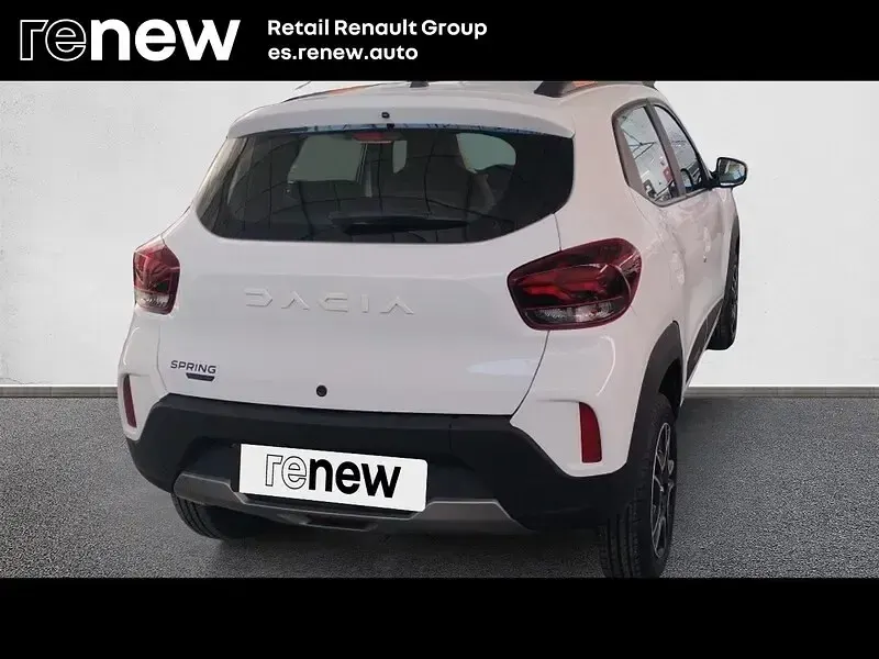 Usado Dacia Spring Comfort Plus 33 kW (45 CV) 2023 Blanco Utilitario