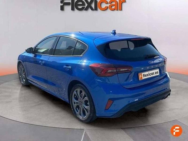 Usado Ford Focus ST-Line X 125 CV (91 kW) 2023 Azul Berlina