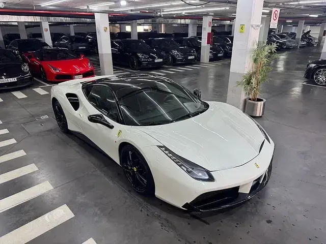 Usado Ferrari 488 670 CV (492 kW) 2015 Blanco Coupe