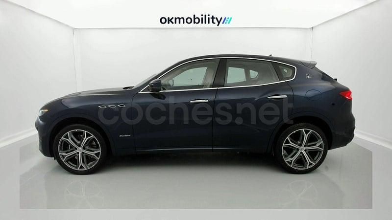 Usado Maserati Levante 350 CV (257 kW) 2021 Azul SUV