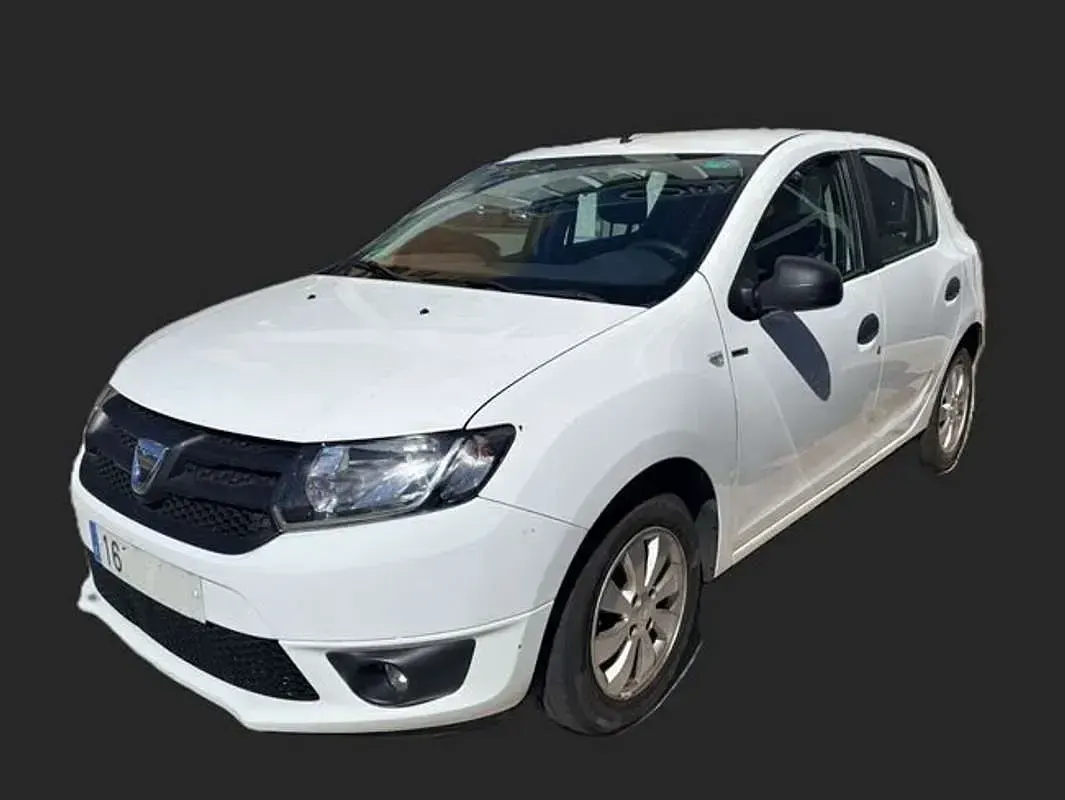 Usado Dacia Sandero Ambiance 75 CV (55 kW) 2016 Blanco Berlina