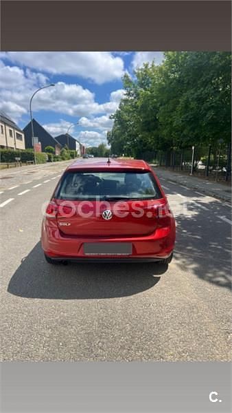 Usado VW Golf VII Edition 105 CV (77 kW) 2014 Rojo Berlina